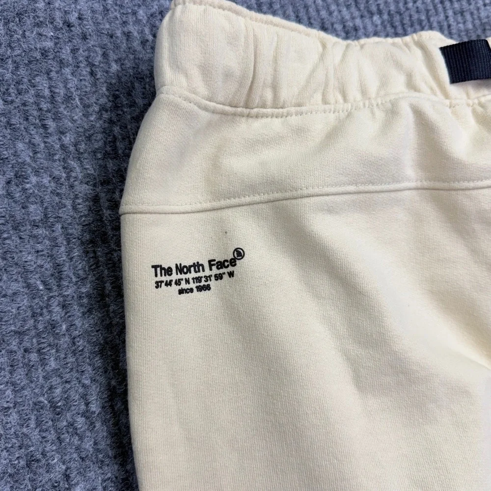 The North Face Men's AXYS Sweatpants Gravel Beige Small Belted Ankle Drawstrings